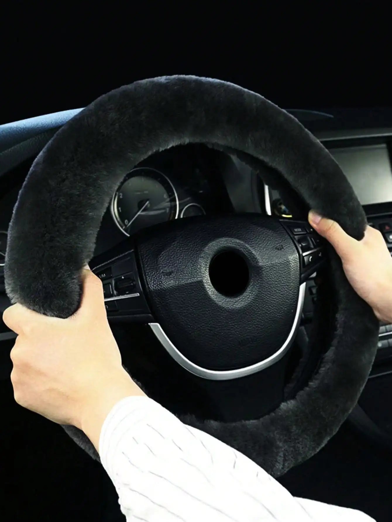 Car steering wheel cover without inner ring in winter plush warm soft comfortable non-slip elastic elastic handlebar cover